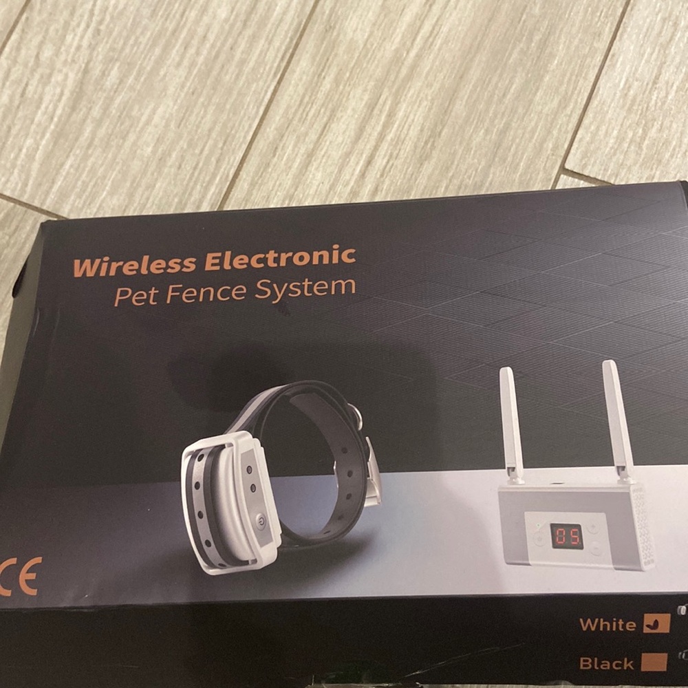 Wireless pet fence system